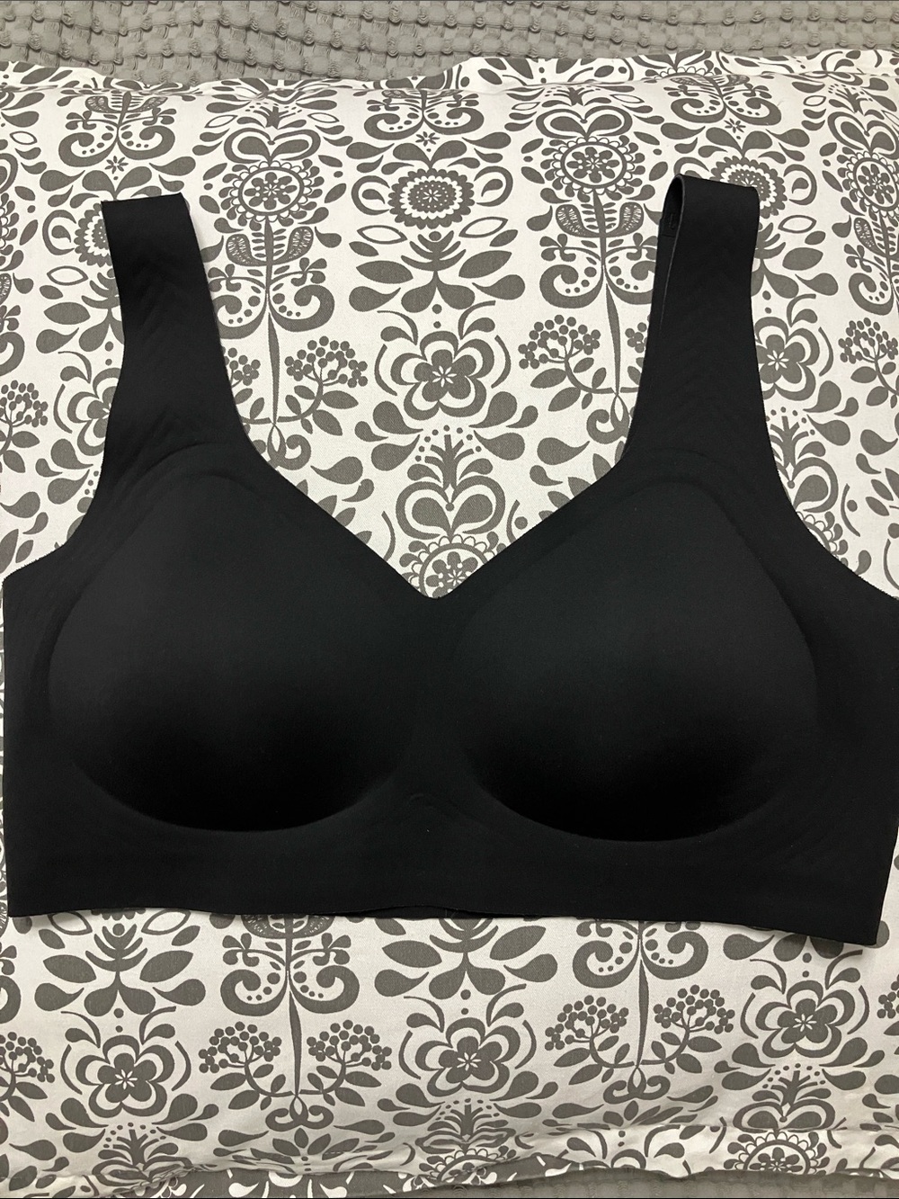 Shecurve Full-Coverage Wireless Pullover Bra Sz XL Black - Picture 3 of 7